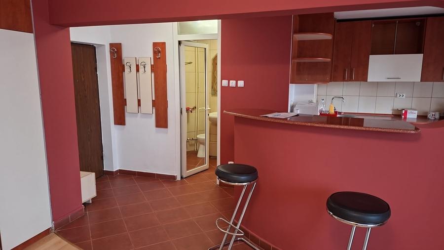 Garsonieră decomandată în Unirii