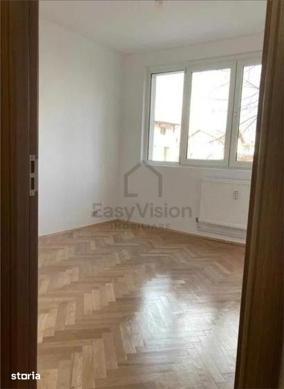 Apartament cu 2 camere semidecomandat în 1 Mai