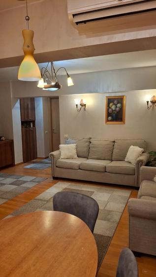 Apartament cu 2 camere semidecomandat în Mihai Bravu