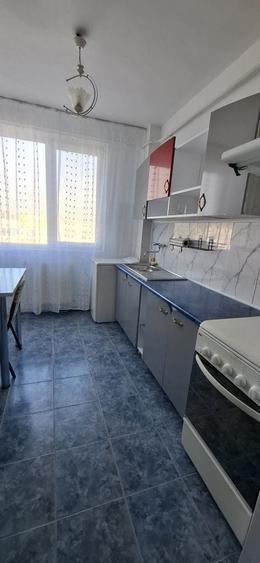 Apartament cu 2 camere semidecomandat în Hipodrom