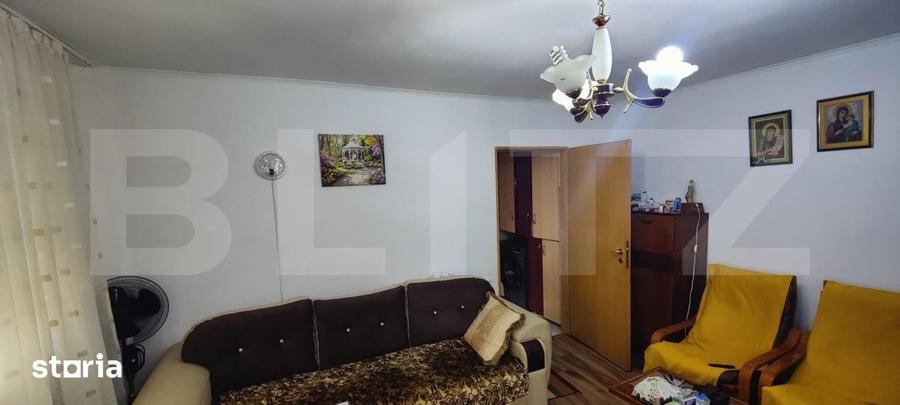 Apartament cu 2 camere semidecomandat în Micro 4