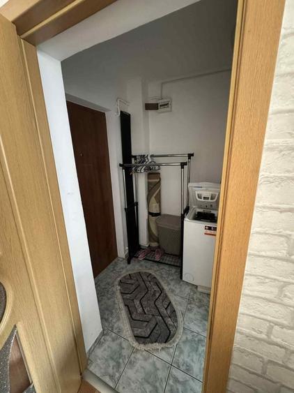Garsonieră semidecomandată în Uiești