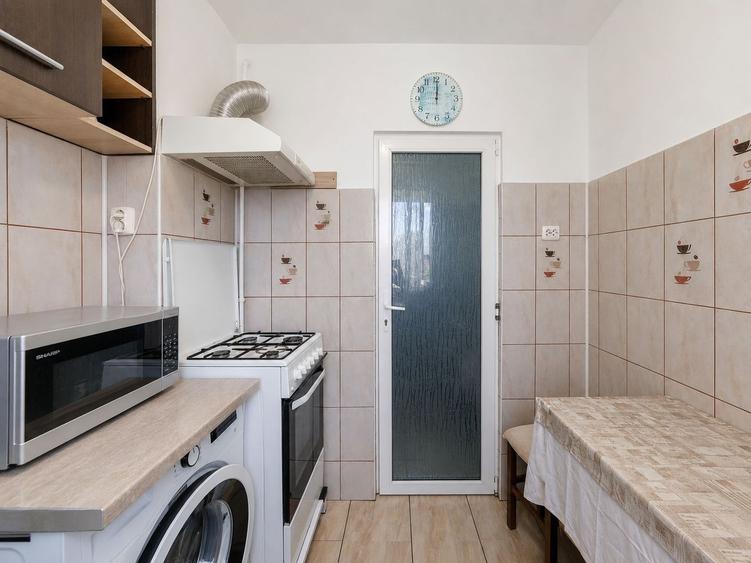 Apartament cu 2 camere decomandat în Trivale