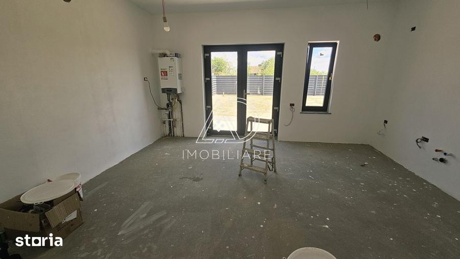 Casă cu 2 camere cu Teren 500 Mp în Primăverii