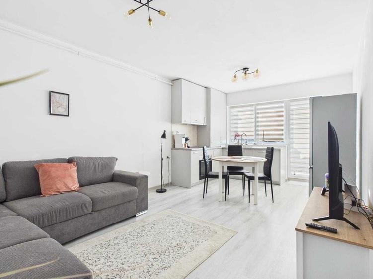 Apartament cu 2 camere decomandat în Sânpetru