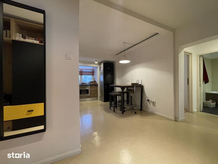 Apartament cu 3 camere în Decebal