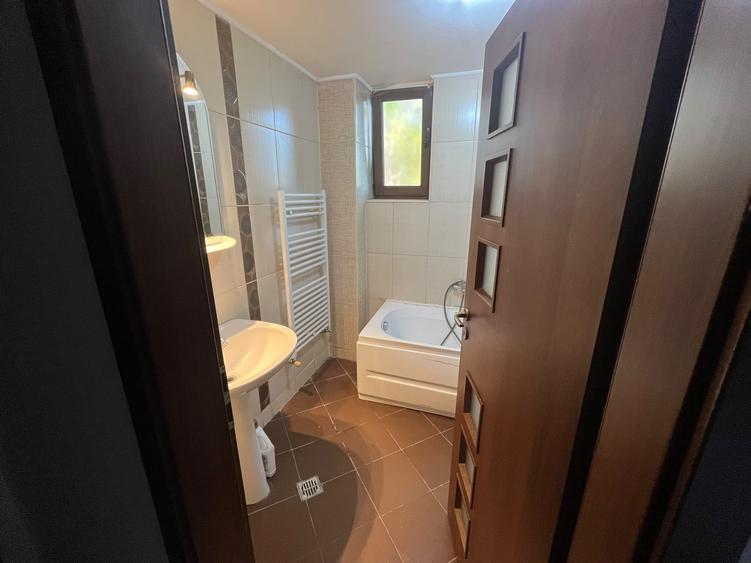 Apartament cu 3 camere în Bragadiru