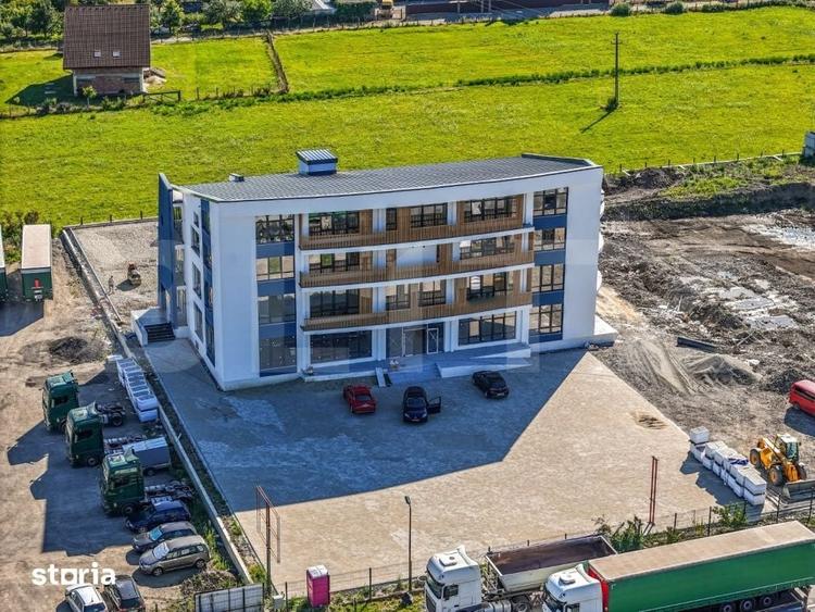 Spațiu comercial, de 2,351 mp, în Mărișelu
