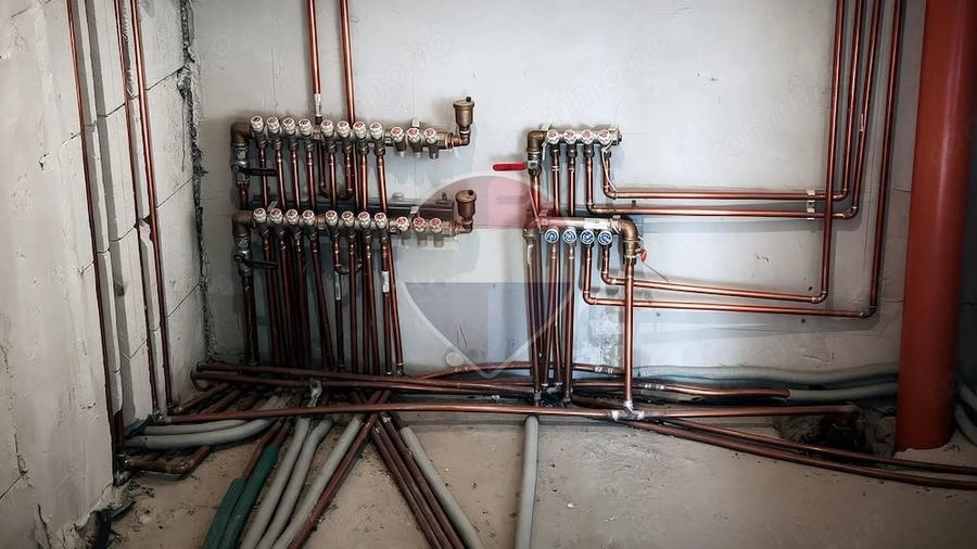 Casă cu 6 camere cu Teren 812 Mp în Cornești