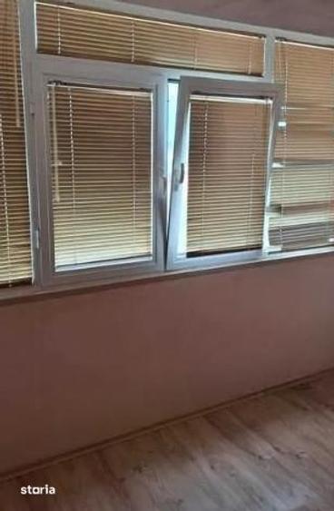Apartament cu 3 camere semidecomandat în Militari