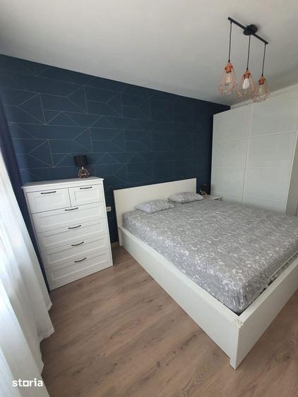 Apartament cu 3 camere în Tractorul