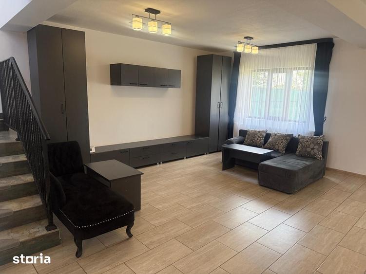 Casă cu 4 camere cu Teren 250 Mp în Ulmi