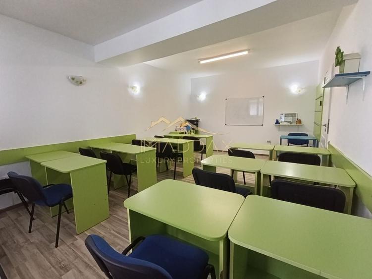 Casă individuală cu 5 camere cu Canalizare în Chirigii