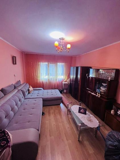 Apartament cu 2 camere decomandat în Gară