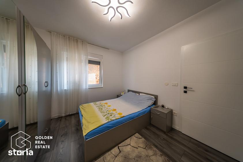 Casă cu 6 camere cu Teren 1327 Mp în Frumușeni