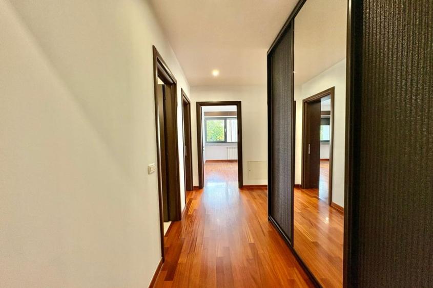 Apartament cu 4 camere decomandat, mobilat în Dorobanți
