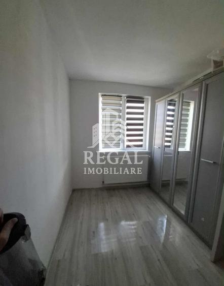 Apartament cu 2 camere semidecomandat, mobilat în Central