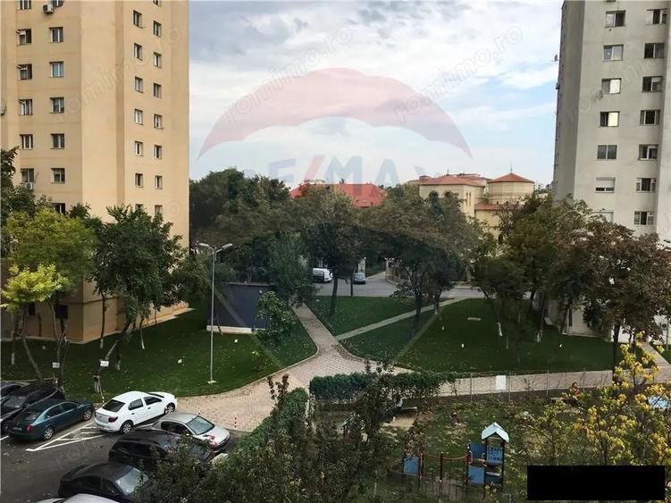 Apartament cu 3 camere decomandat, mobilat în Palat