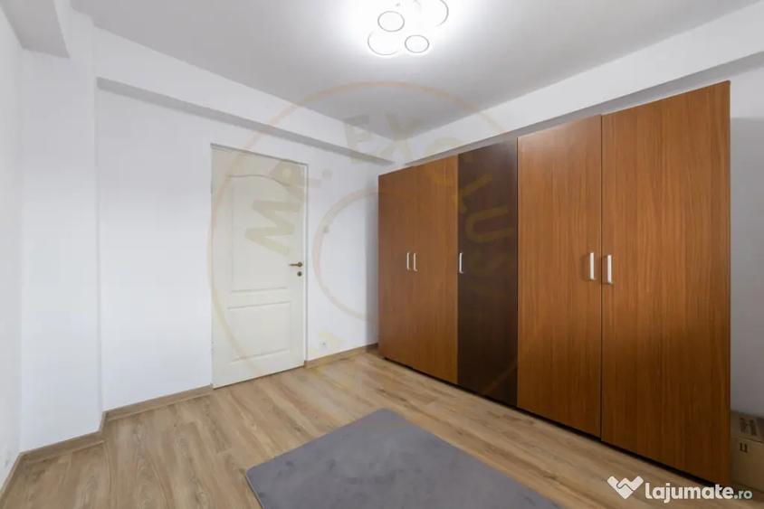 Apartament cu 3 camere decomandat, mobilat în Banat