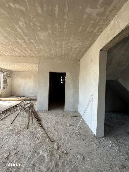 Casă cu 4 camere cu Teren 270 Mp în Central