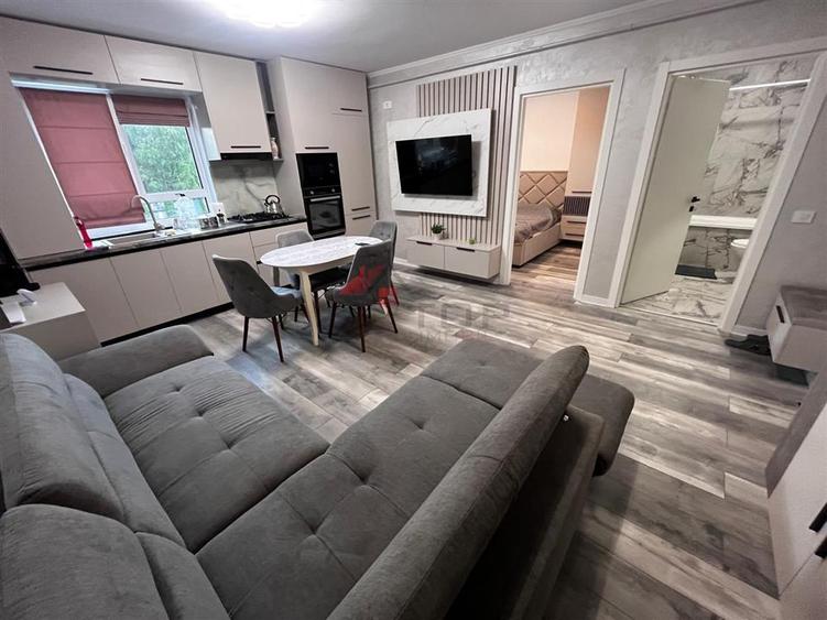 Apartament cu 2 camere decomandat în Rediu