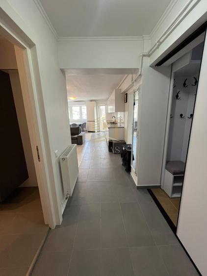 Apartament cu 2 camere semidecomandat, mobilat în Mărăști