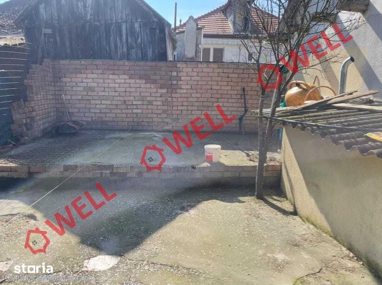 Casă cu 2 camere cu Teren 245 Mp în Central