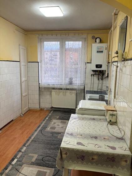 Apartament cu 2 camere semidecomandat în Petros