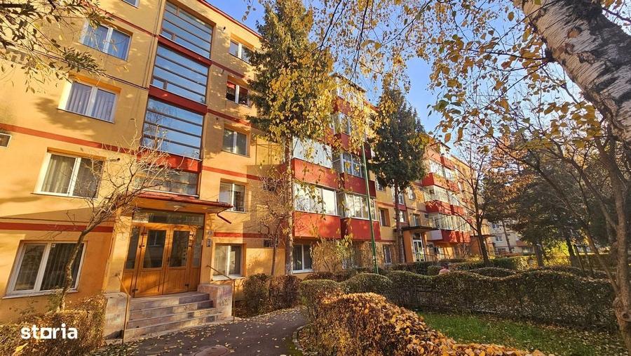 Apartament 2 camere, Central, cu balcon - 1