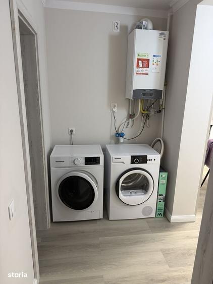 Apartament cu 3 camere decomandat în Cornișa