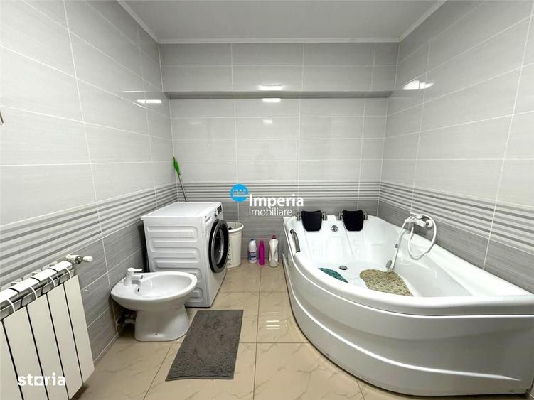 Casă cu 3 camere în Valea Adâncă