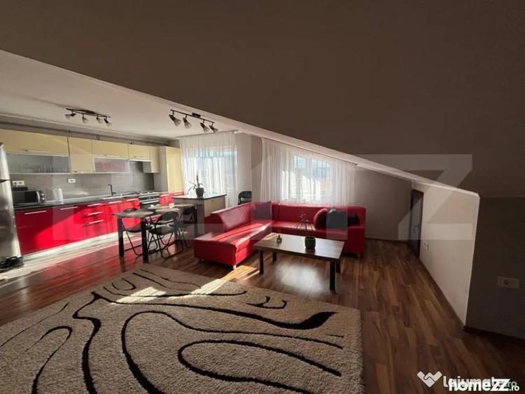 Apartament cu 3 camere semidecomandat în Florești