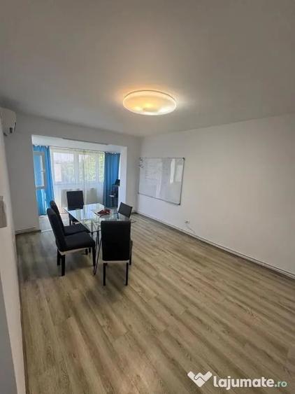 Apartament cu 3 camere decomandat în Tomis II