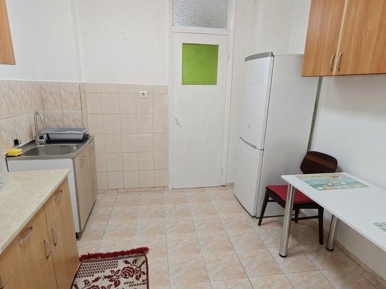 Apartament cu 2 camere decomandat, mobilat în Berceni