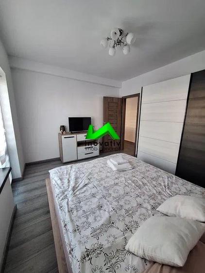 Apartament cu 3 camere decomandat, mobilat în Hipodrom 3
