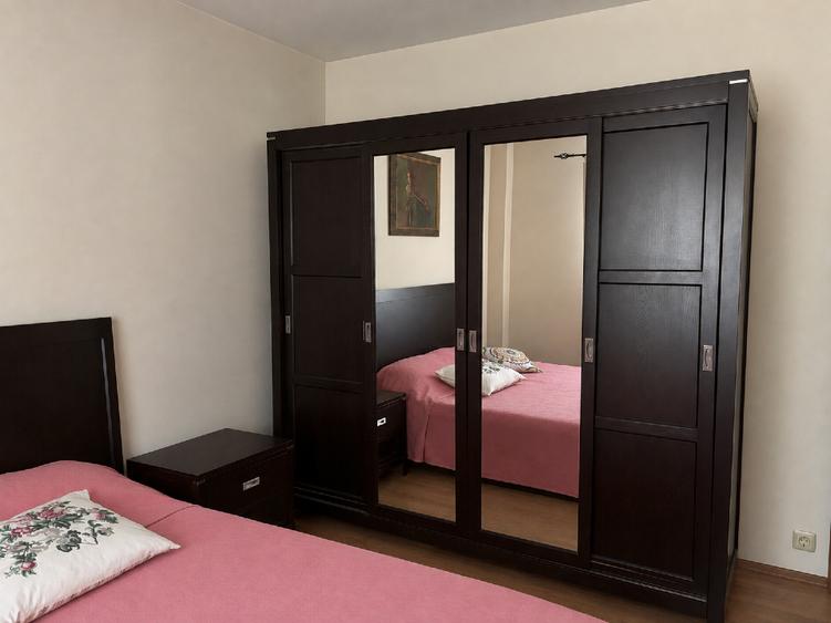 Apartament cu 4 camere decomandat, mobilat în Sebastian