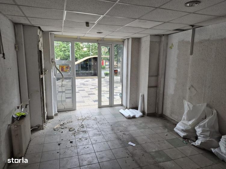 Spațiu comercial, de 73 mp, în Decebal