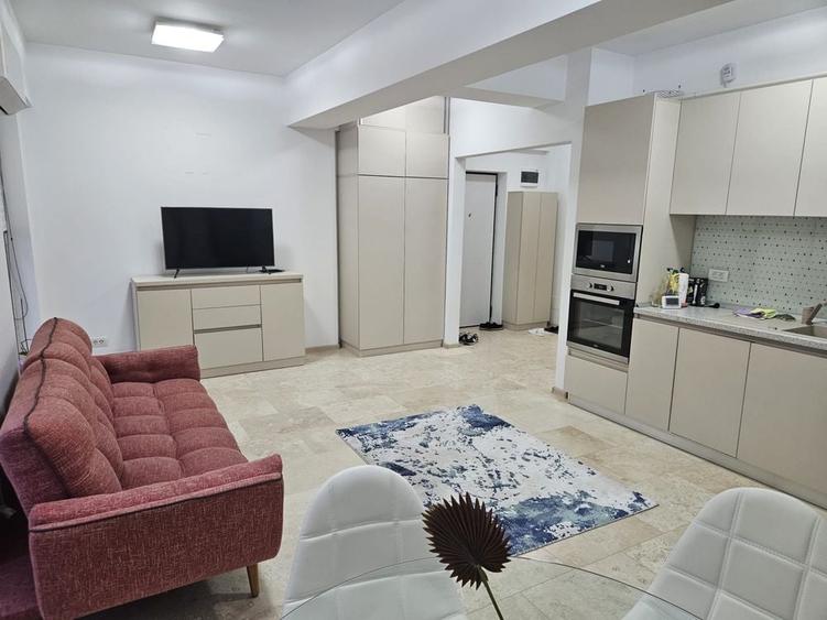 Apartament cu 2 camere decomandat în Eremia