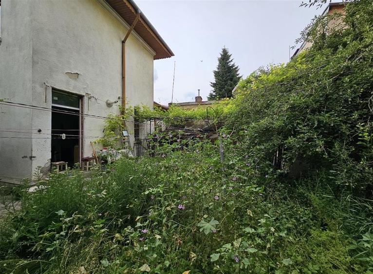 Teren intravilan de 614 mp, în Parcul Carol