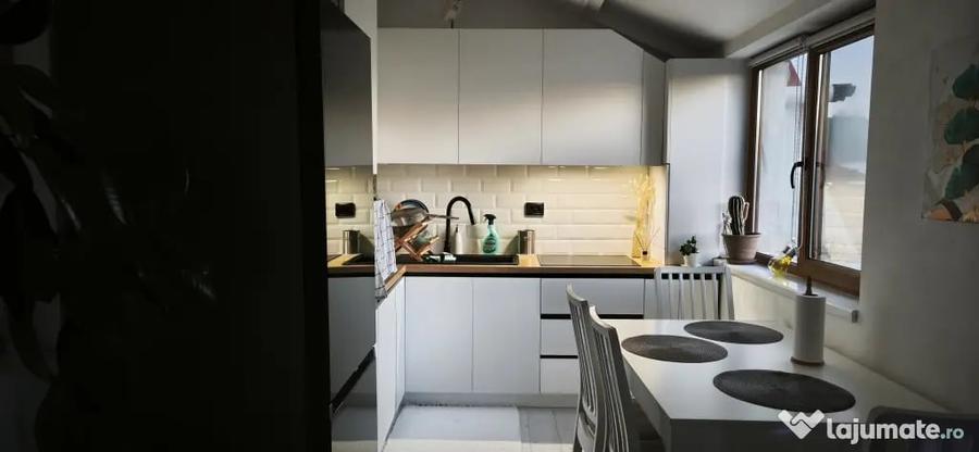Apartament cu 2 camere semidecomandat în Florești