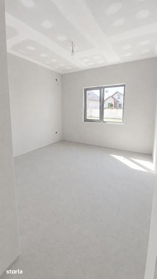 Casă cu 5 camere cu Teren 285 Mp în Central