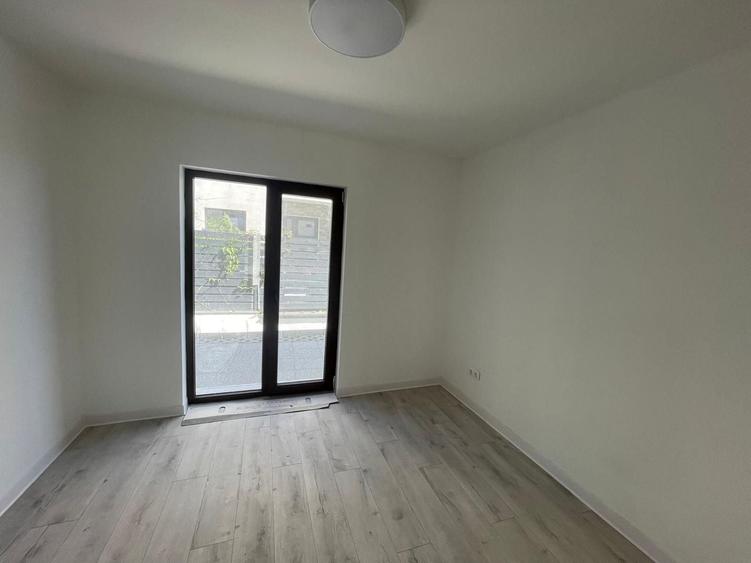 Duplex cu 4 camere cu Canalizare în Mănăștur