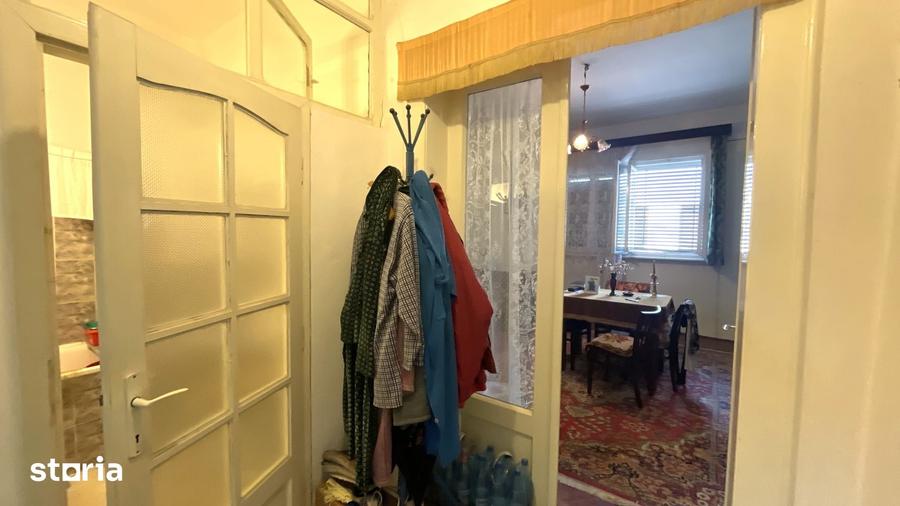 Casă cu 2 camere cu Teren 300 Mp în Mărăști