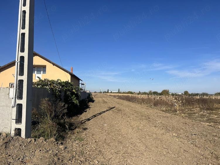 Teren de 3260 mp, în Mogoșani