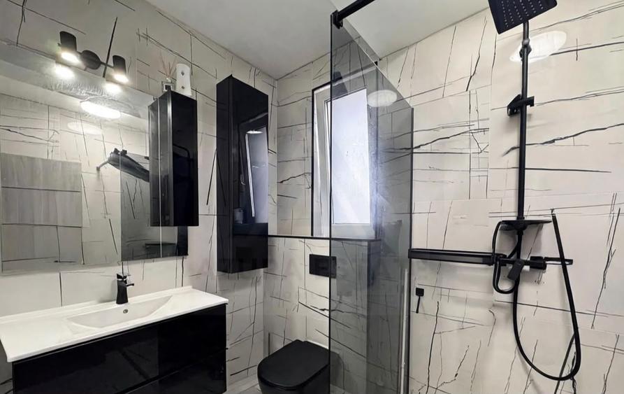 Casă cu 3 camere cu Canalizare în Exterior Sud