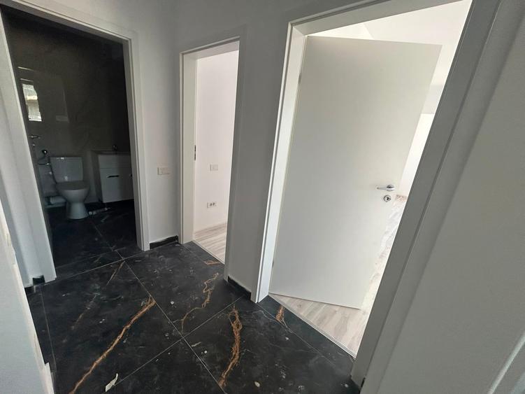 Apartament cu 2 camere decomandat în Berceni