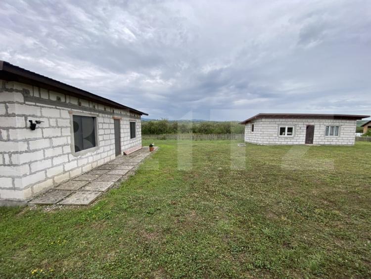 Casă cu 3 camere cu Teren 1500 Mp în Dumitra