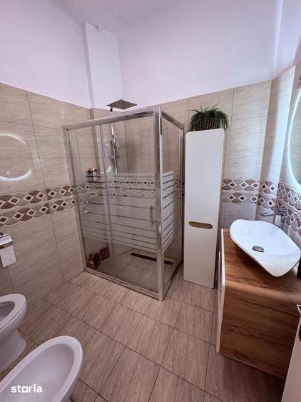Apartament cu 4 camere decomandat, mobilat în Unirii
