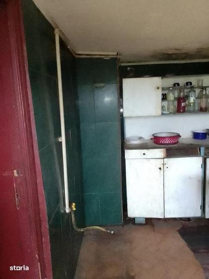 Casă cu 4 camere cu Teren 2400 Mp în Gârbovi