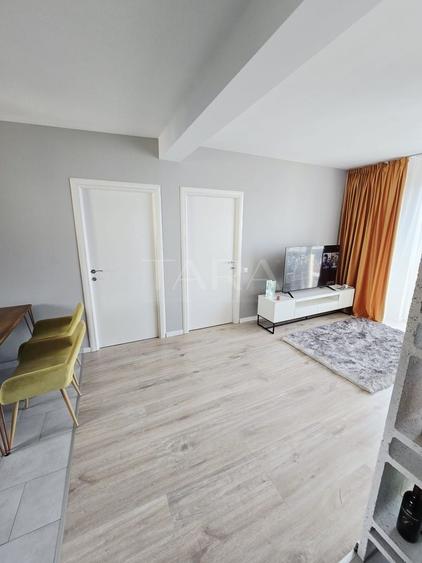 Apartament 3 camere modern cu parcare, zona Terra. - 4